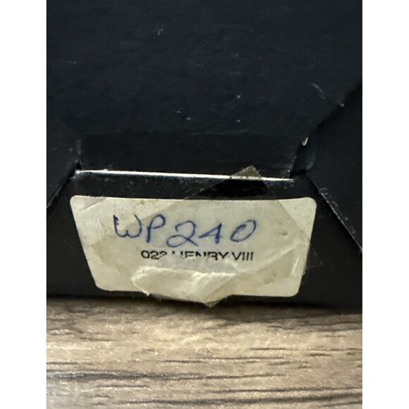 Piper Craft Henry VIII Pewter Figurine | Scotland | 4” Tall | Lead Free - Picture 4 of 6